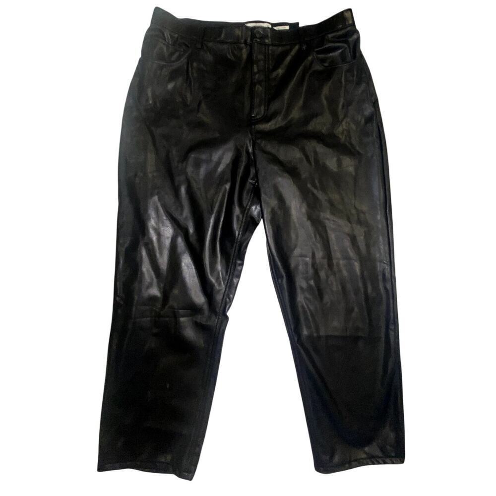 NWT Womens AbercrombieThe Ankle Straight Ultra High Rise Vegan Leather Pant